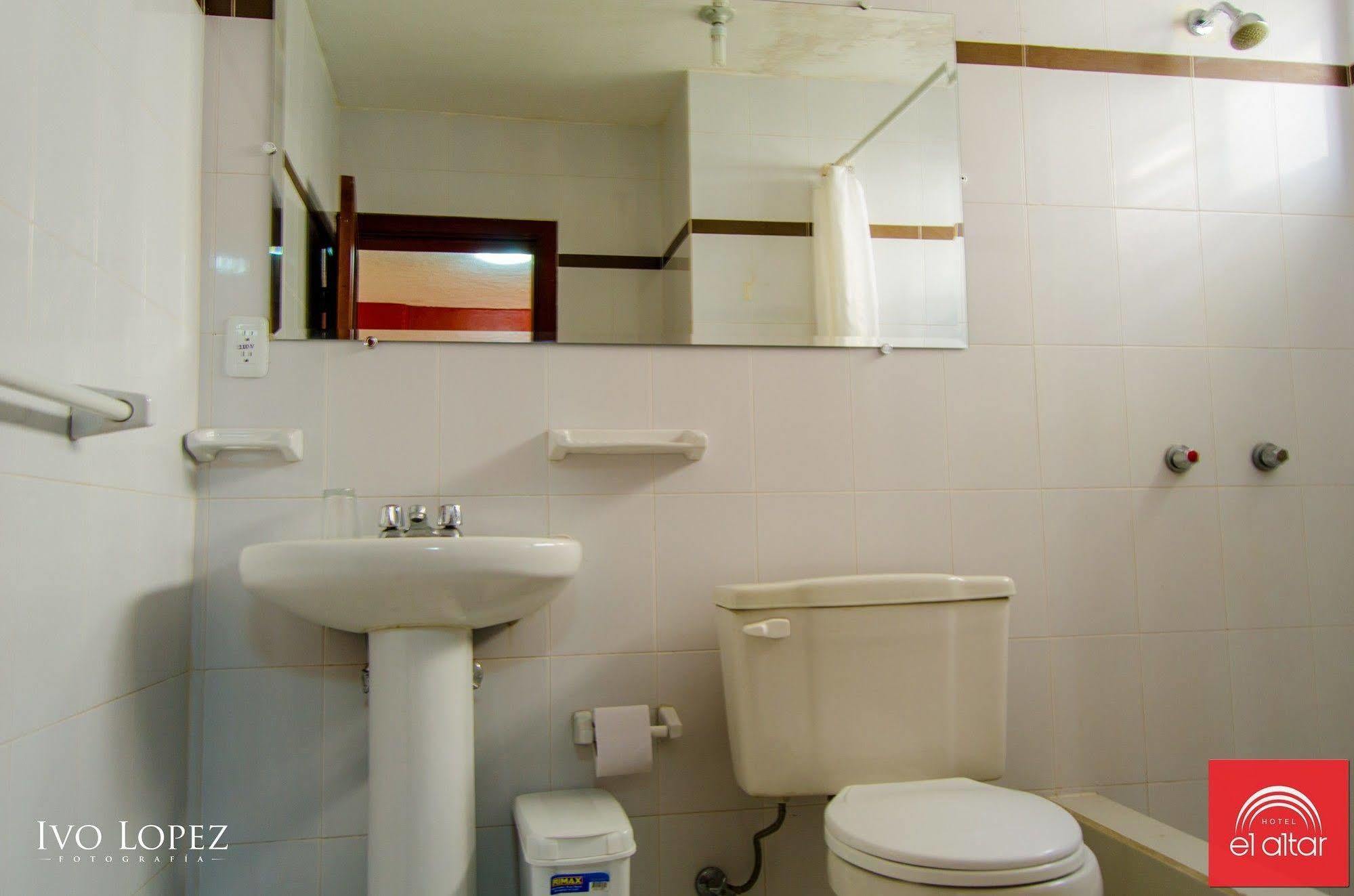 ריובמבה Hotel El Altar מראה חיצוני תמונה