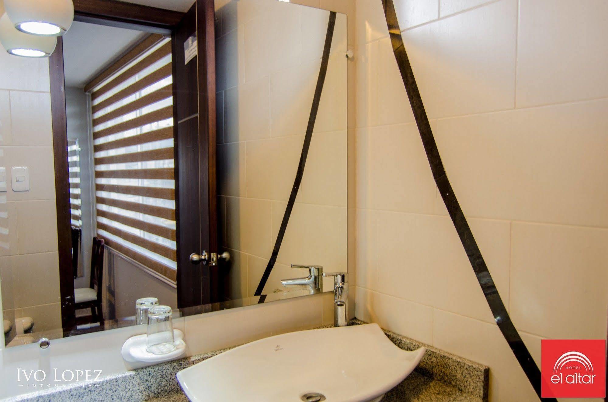 ריובמבה Hotel El Altar מראה חיצוני תמונה