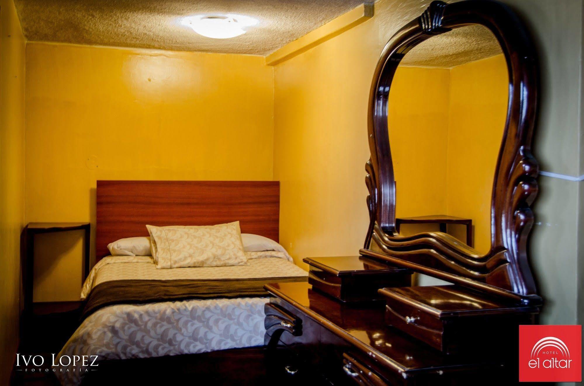 ריובמבה Hotel El Altar מראה חיצוני תמונה